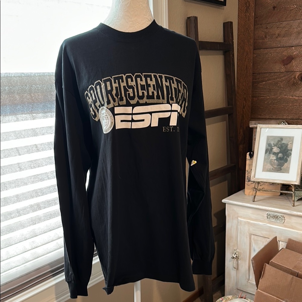 “Disney World Exclusive ESPN Long Sleeve”  Size XL NEW